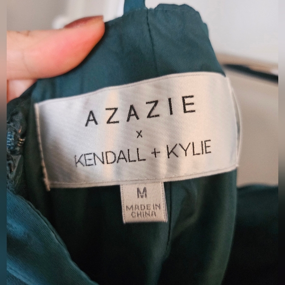 Elegant Teal Maxi Dress - Picture 3 of 3